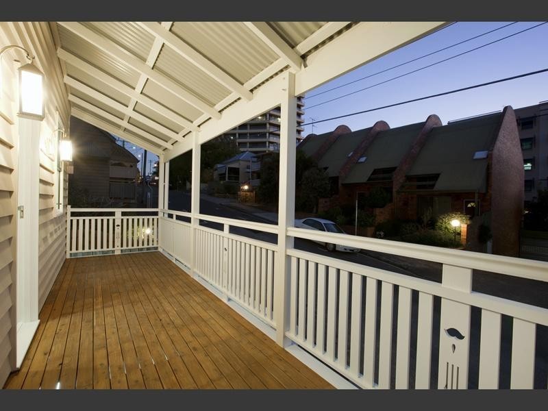 35 Allenby Street, Spring Hill QLD 4000