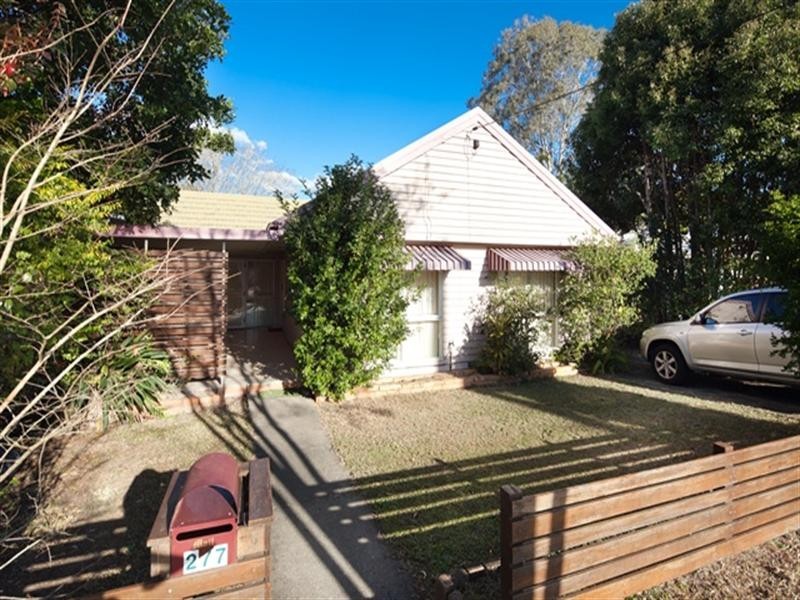 277 Hawken Drive, St Lucia QLD 4067