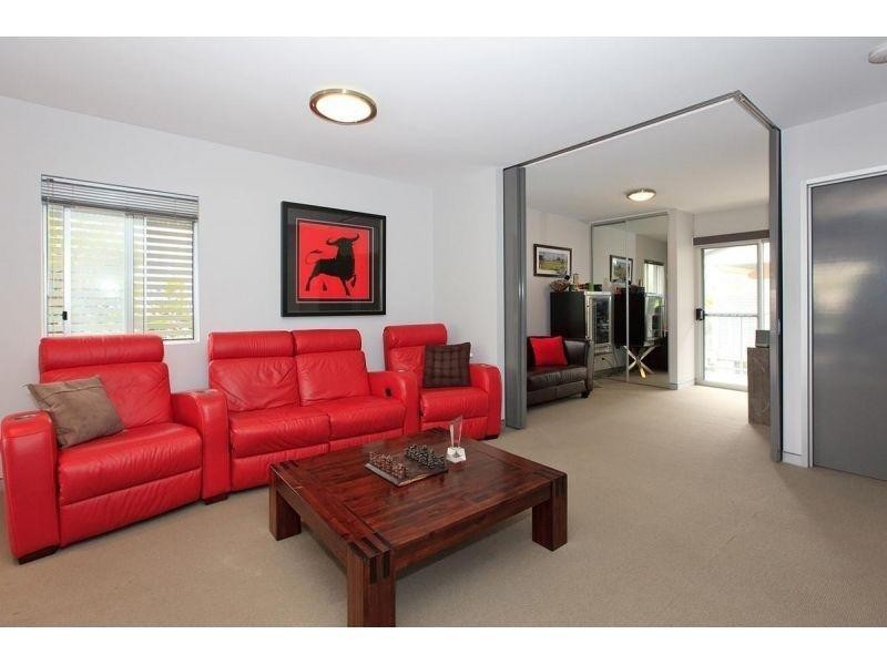 2/122 Fortescue Street, Spring Hill QLD 4000