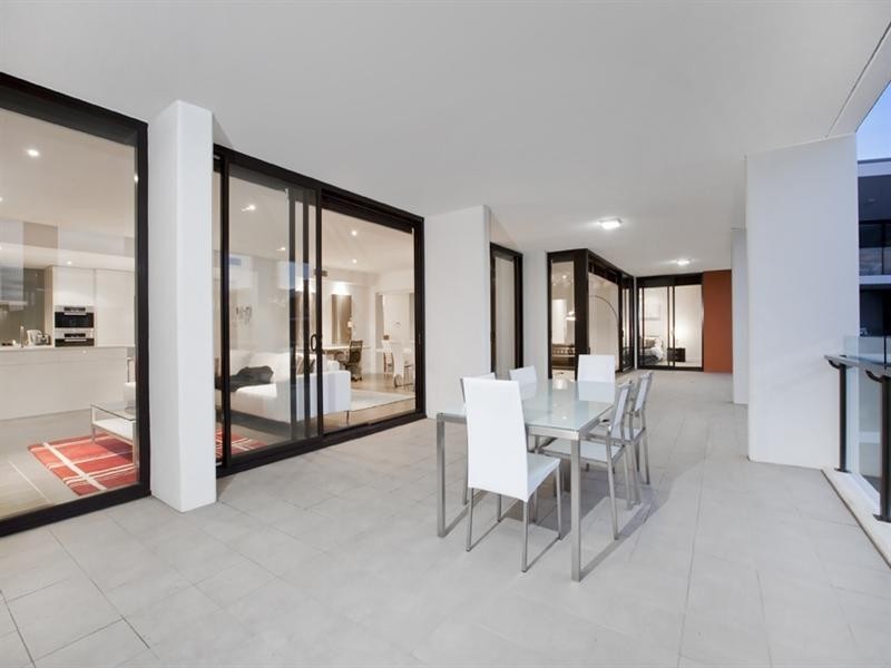 326/10 Pidgeon Close, West End QLD 4101