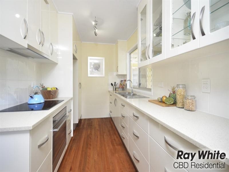 128 Koala Road, Moorooka QLD 4105