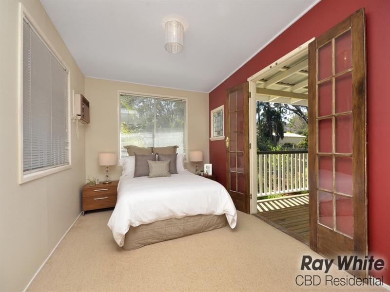 128 Koala Road, Moorooka QLD 4105