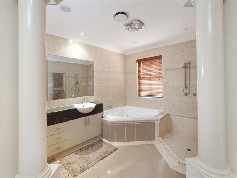 48 Appleton Street, Carindale QLD 4152