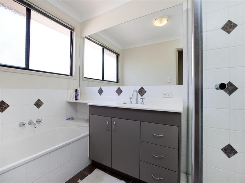 48 Appleton Street, Carindale QLD 4152