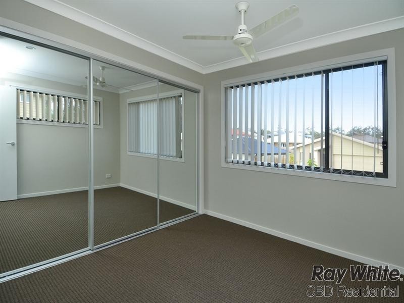 2/3 Elise Avenue, Coomera QLD 4209