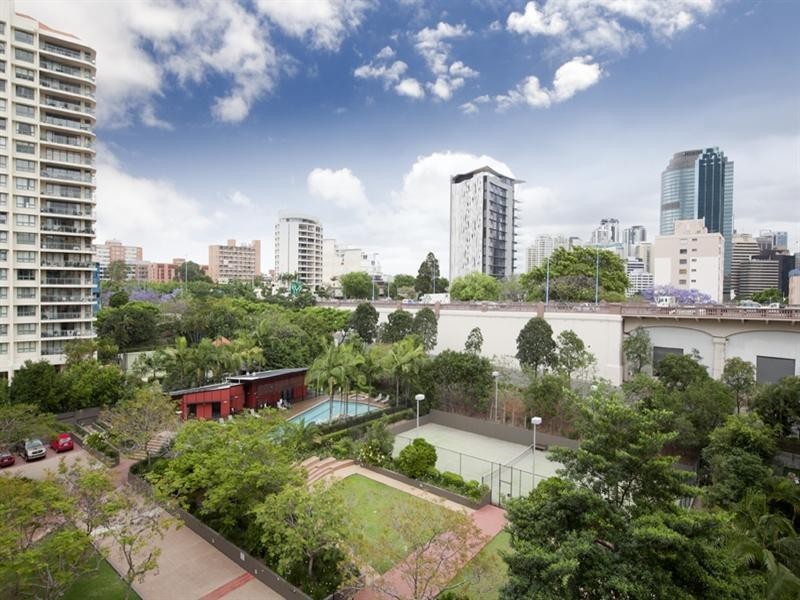 128/15 Goodwin Street, Kangaroo Point QLD 4169