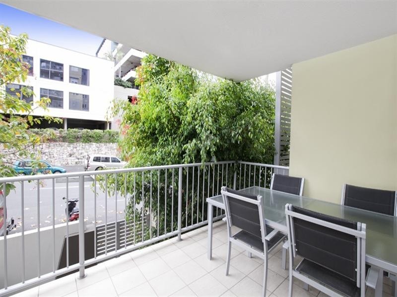 202/6 Exford Street, Brisbane QLD 4000