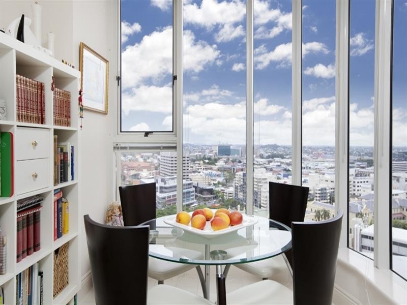 151/32 Macrossan Street, Brisbane QLD 4000