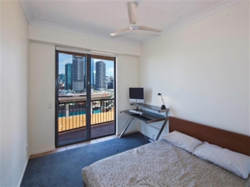 5065/55 Baildon Street, Kangaroo Point QLD 4169