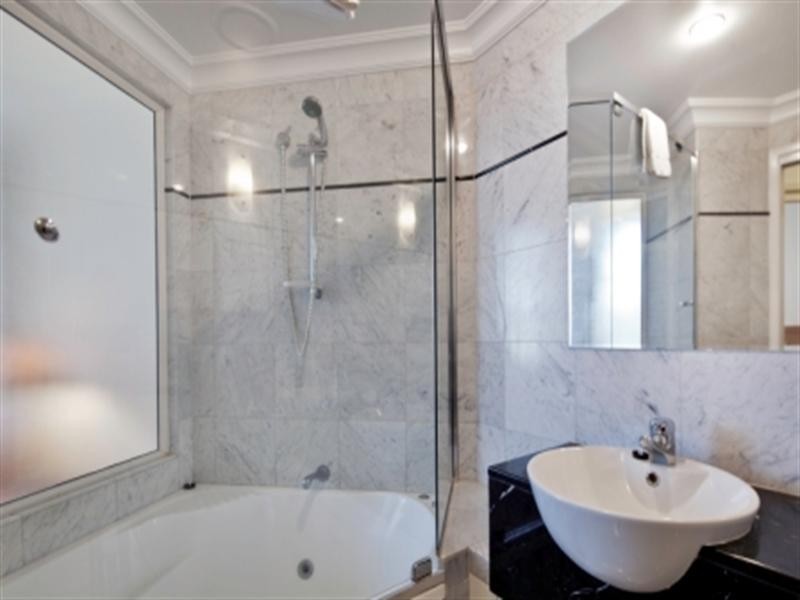 608/201 Edward Street (229 Queen Street), Brisbane QLD 4000