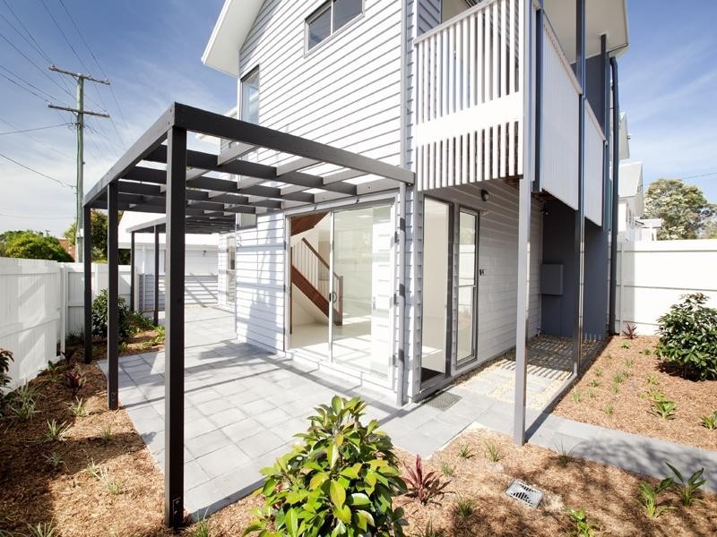 2 Gray Road, West End QLD 4101