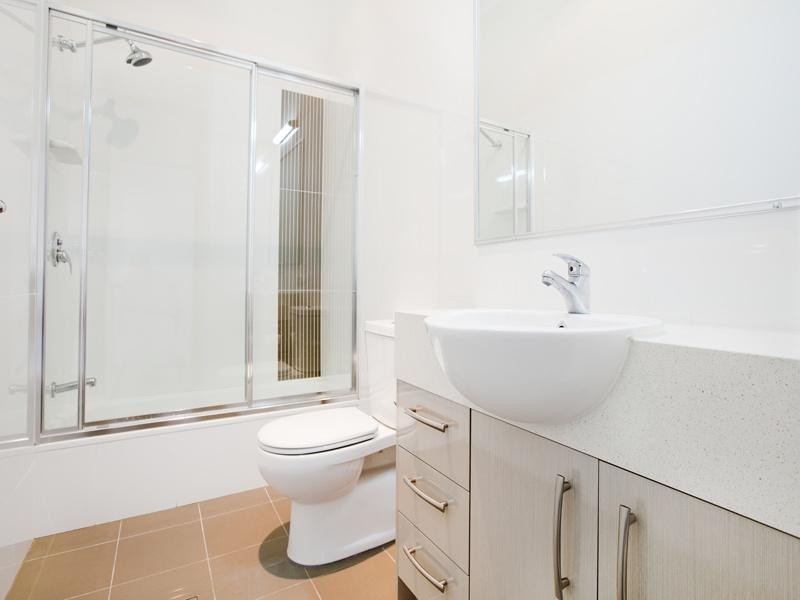 2 Gray Road, West End QLD 4101