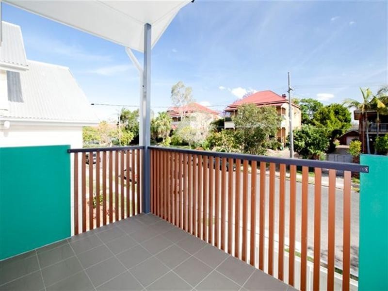 4A Gray Road, West End QLD 4101