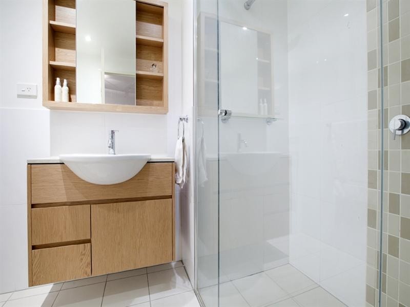 33/363 Coronation Drive, Auchenflower QLD 4066