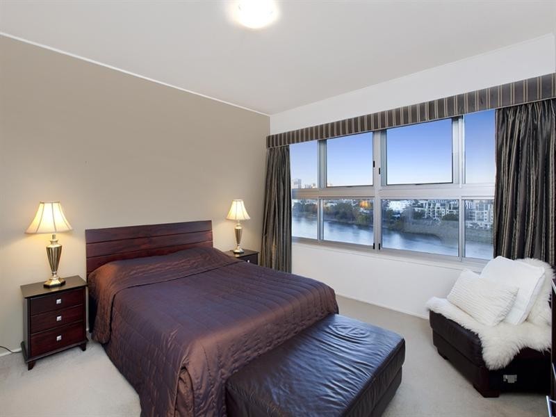 33/363 Coronation Drive, Auchenflower QLD 4066