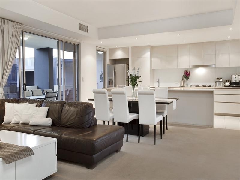 33/363 Coronation Drive, Auchenflower QLD 4066