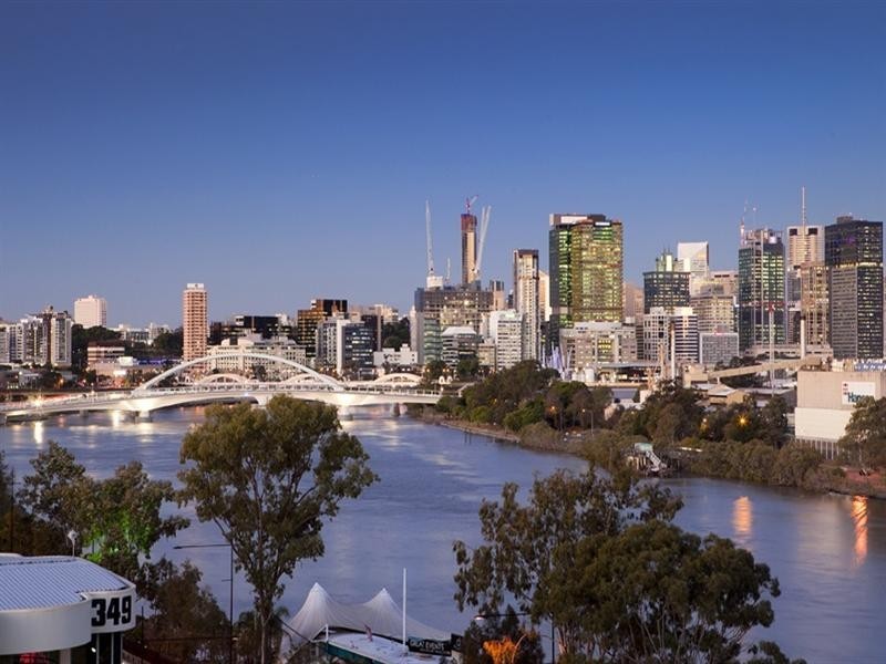 33/363 Coronation Drive, Auchenflower QLD 4066