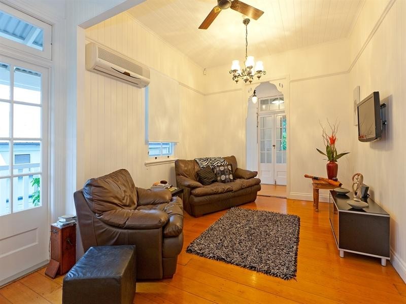 29 Hilton Street, East Brisbane QLD 4169