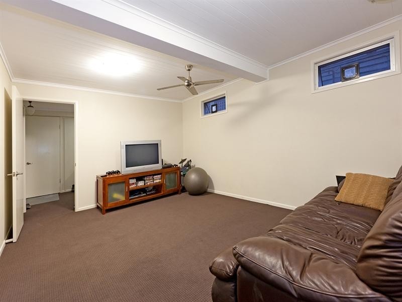 29 Hilton Street, East Brisbane QLD 4169