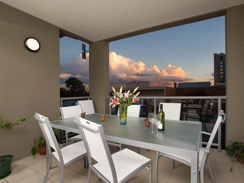 12/14 Lever Street, Albion QLD 4010