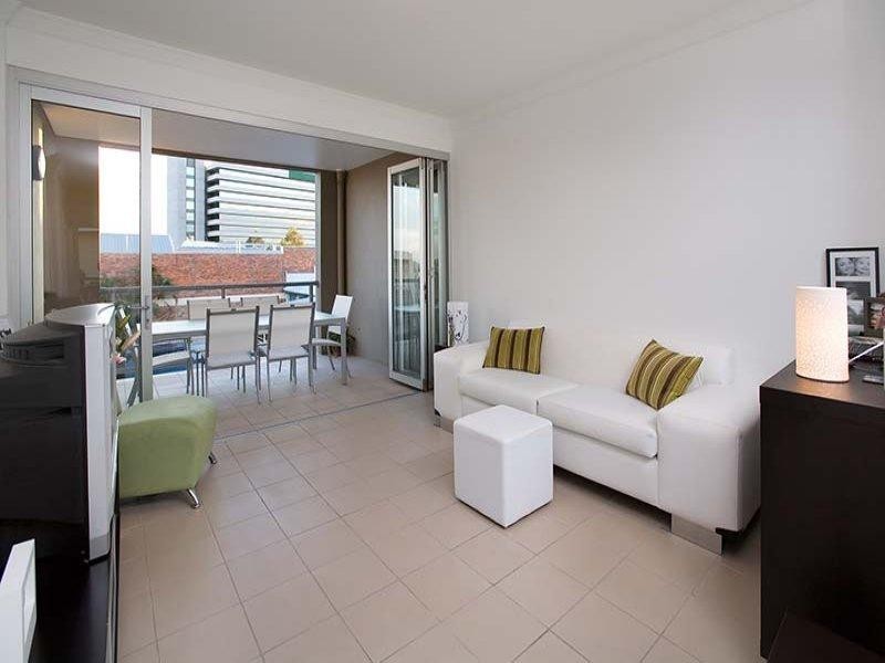 12/14 Lever Street, Albion QLD 4010