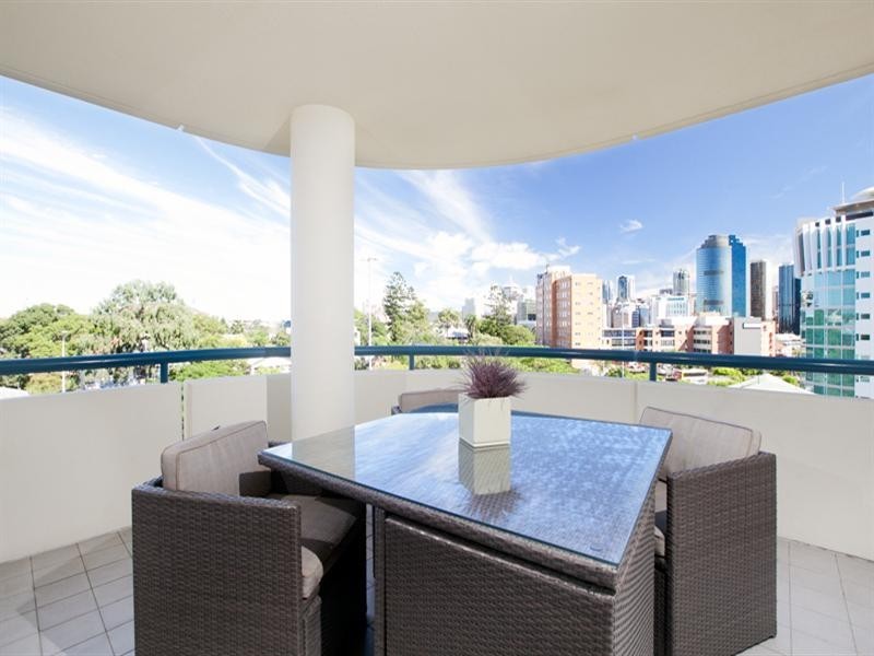 21/57 Lambert Street, Kangaroo Point QLD 4169