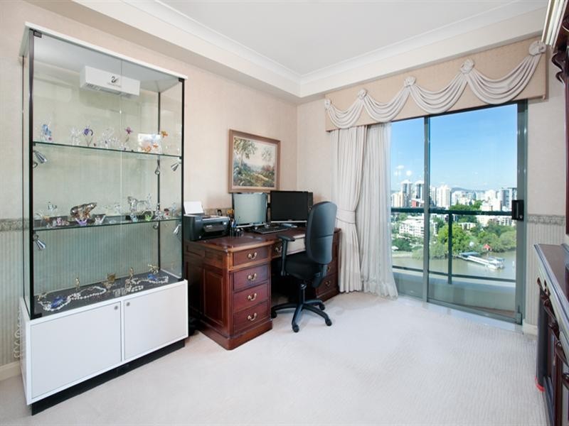 98/35 Howard Street, Brisbane QLD 4000