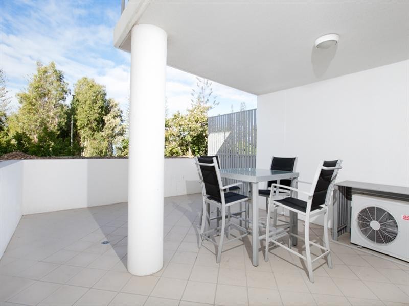 109/89 Landsborough Avenue, Scarborough QLD 4020