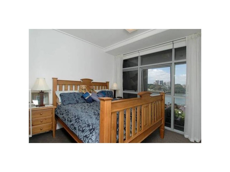 12/30 Macrossan Street, Brisbane QLD 4000