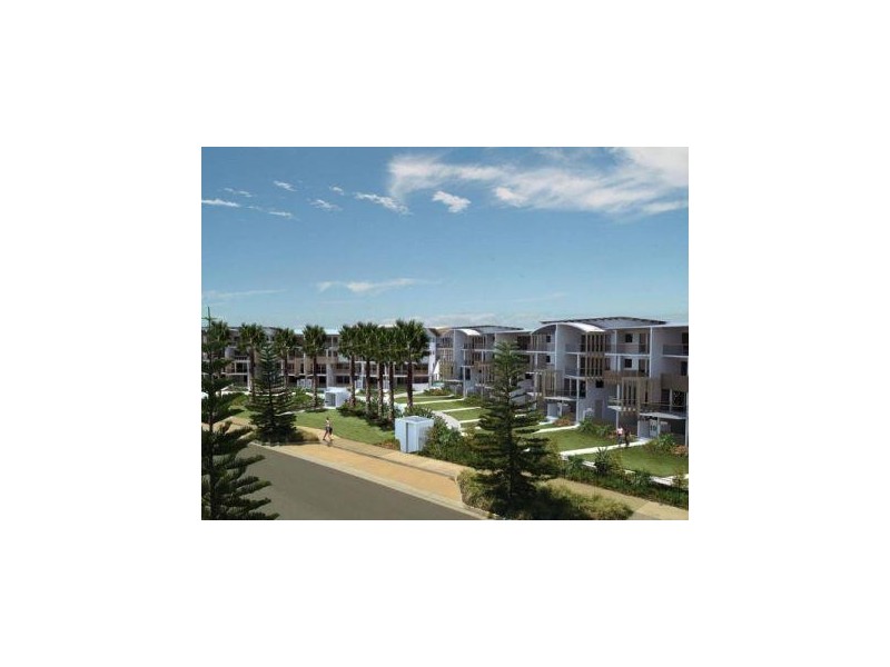 10 Azure, Grand Parade, Parrearra QLD 4575