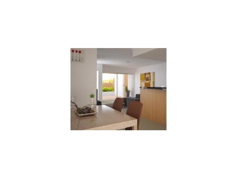 10 Azure, Grand Parade, Parrearra QLD 4575