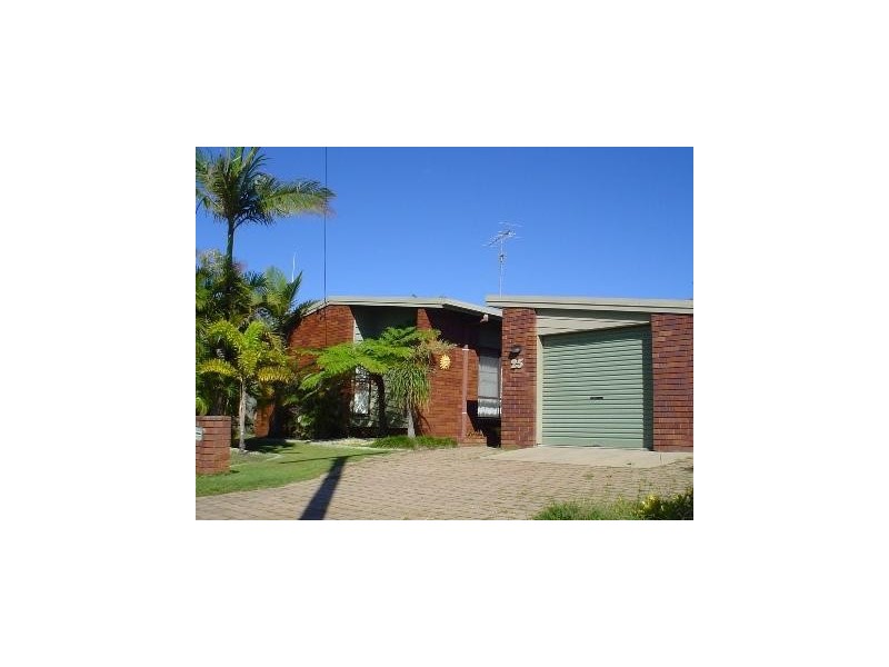 25 Kookaburra Street, Warana QLD 4575