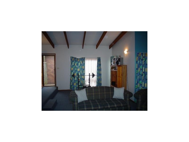 25 Kookaburra Street, Warana QLD 4575