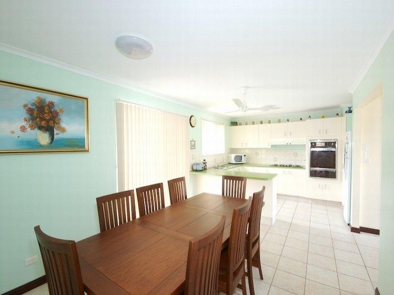 12 Minkara Street, Warana QLD 4575