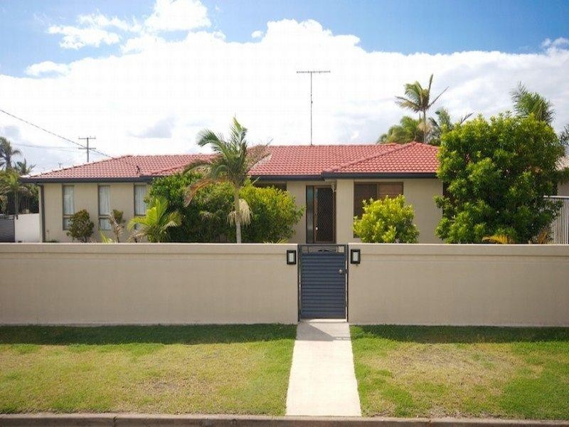 12 Minkara Street, Warana QLD 4575