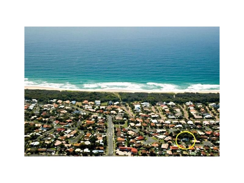15 Honeysuckle Drive, Bokarina QLD 4575