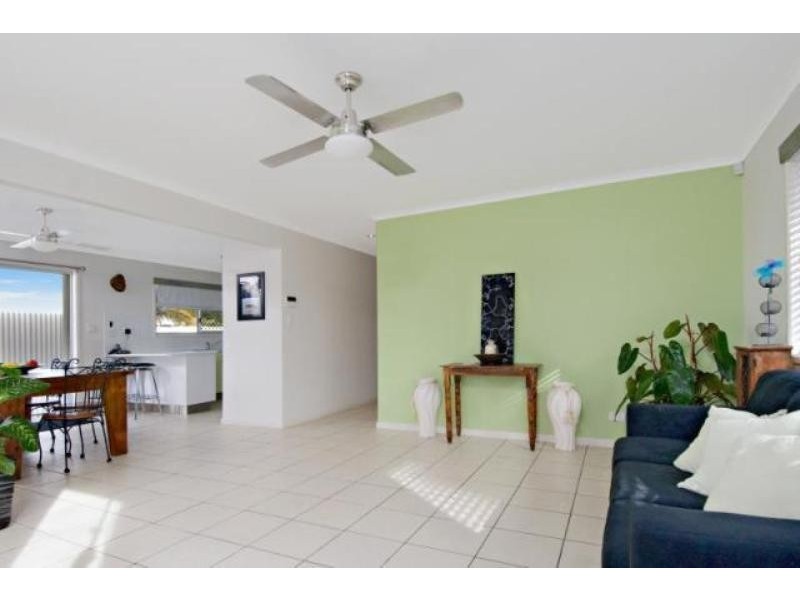 42 Balyata Street, Warana QLD 4575