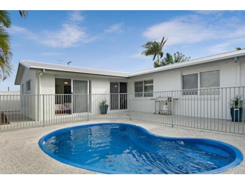 42 Balyata Street, Warana QLD 4575