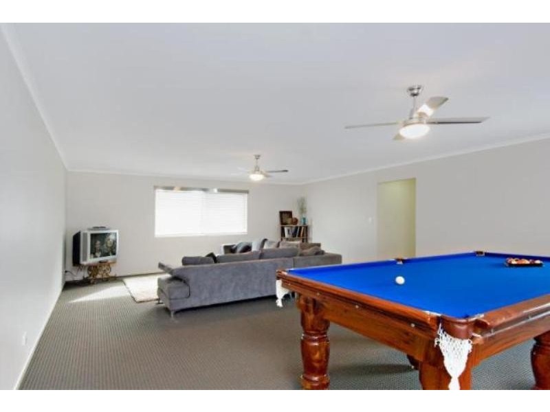 42 Balyata Street, Warana QLD 4575