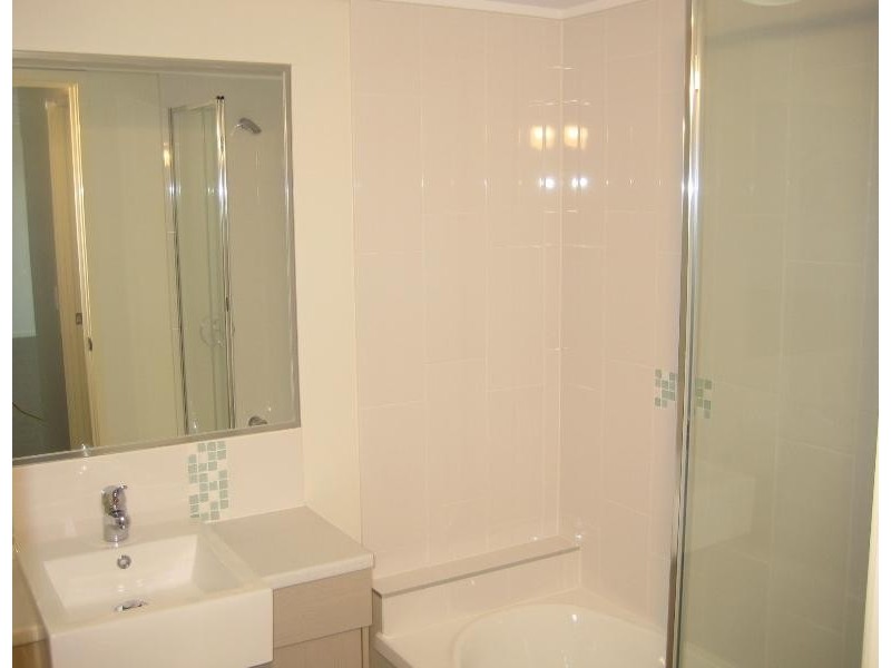 40 4 Caribbean, Grand Parade, Parrearra QLD 4575