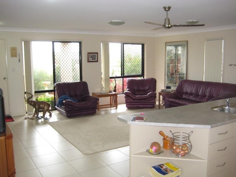 1 Flores Street, Parrearra QLD 4575