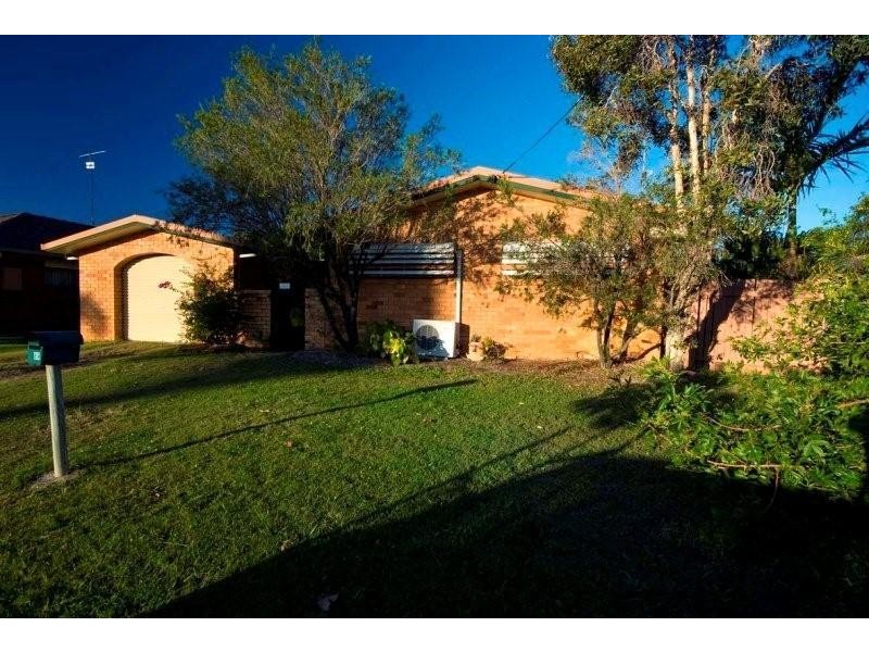 289 Nicklin Way, Warana QLD 4575