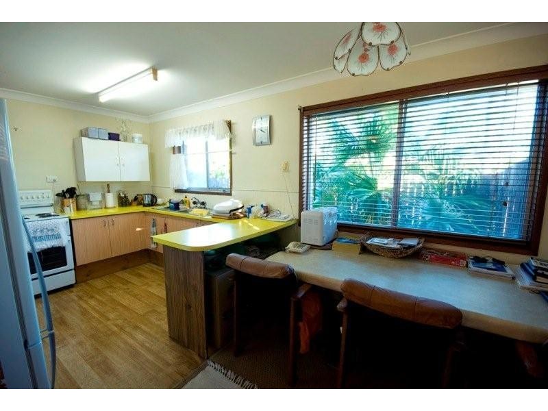 289 Nicklin Way, Warana QLD 4575