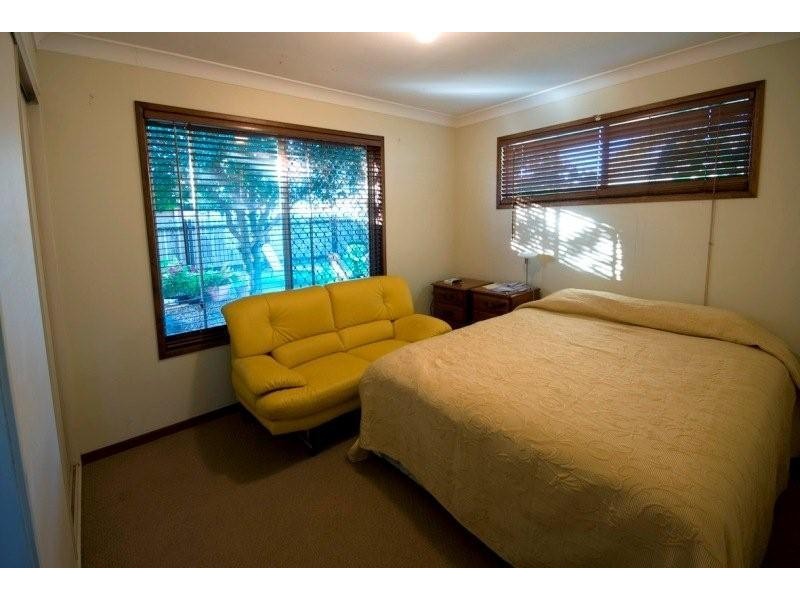 289 Nicklin Way, Warana QLD 4575