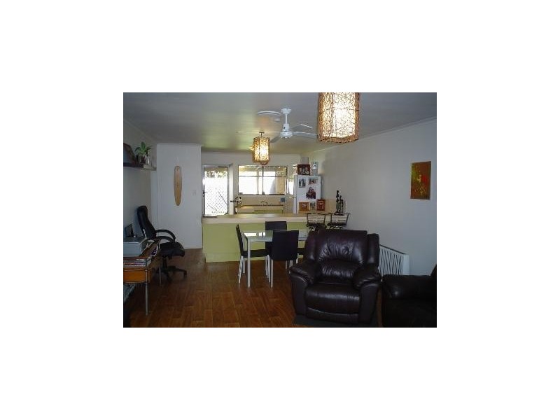 1/15 Lapoinya Crescent, Warana QLD 4575