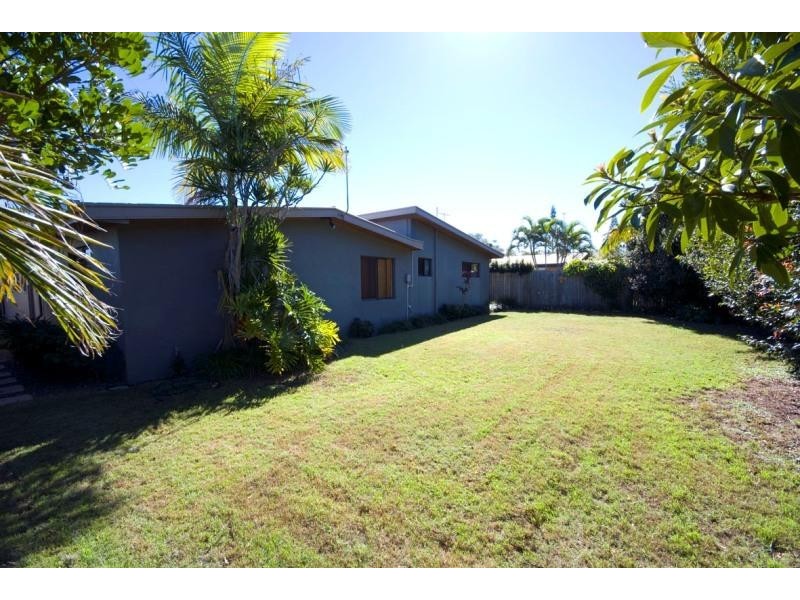 29 Lapoinya Crescent, Warana QLD 4575