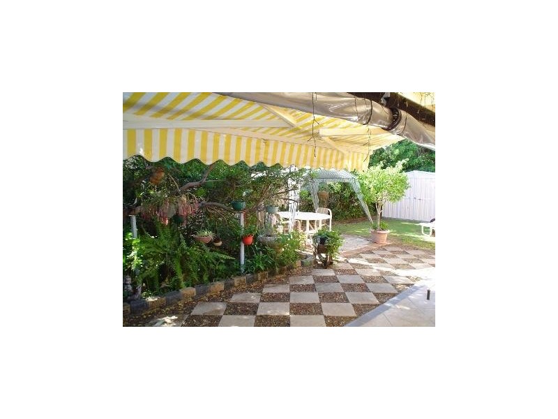 42 Mulgani Street, Warana QLD 4575