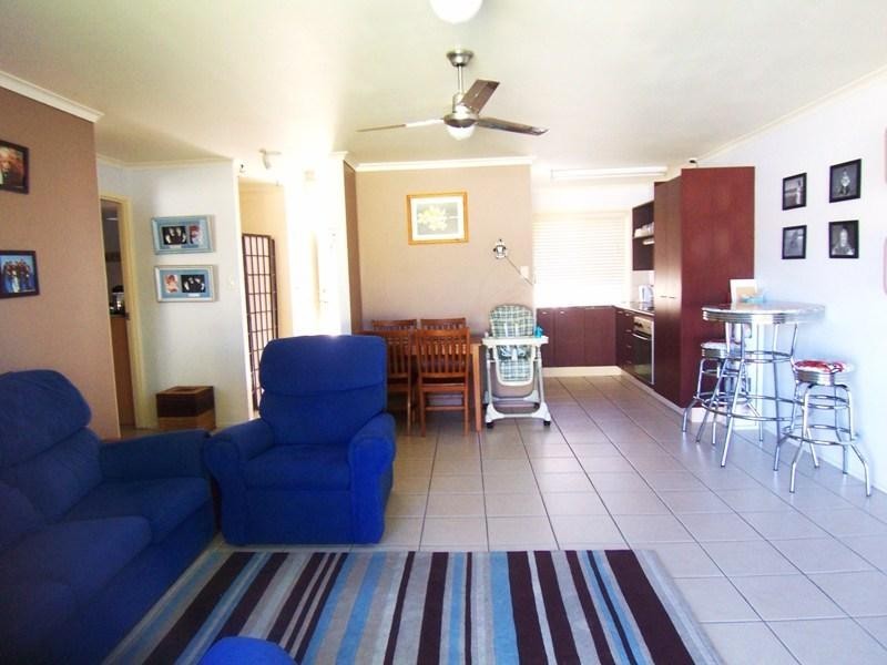 4/4 Cootamundra Drive, Mountain Creek QLD 4557