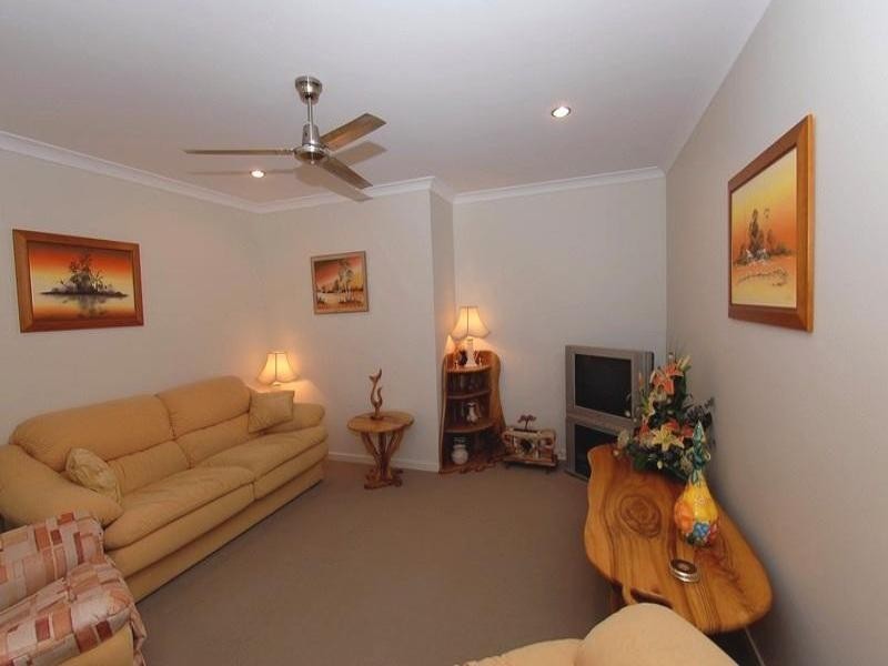 11 Greensboro Place, Little Mountain QLD 4551