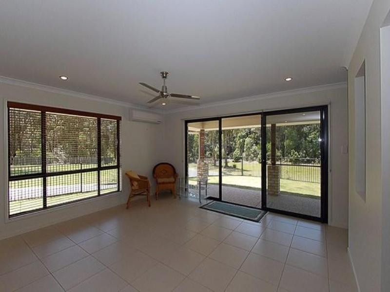 11 Greensboro Place, Little Mountain QLD 4551